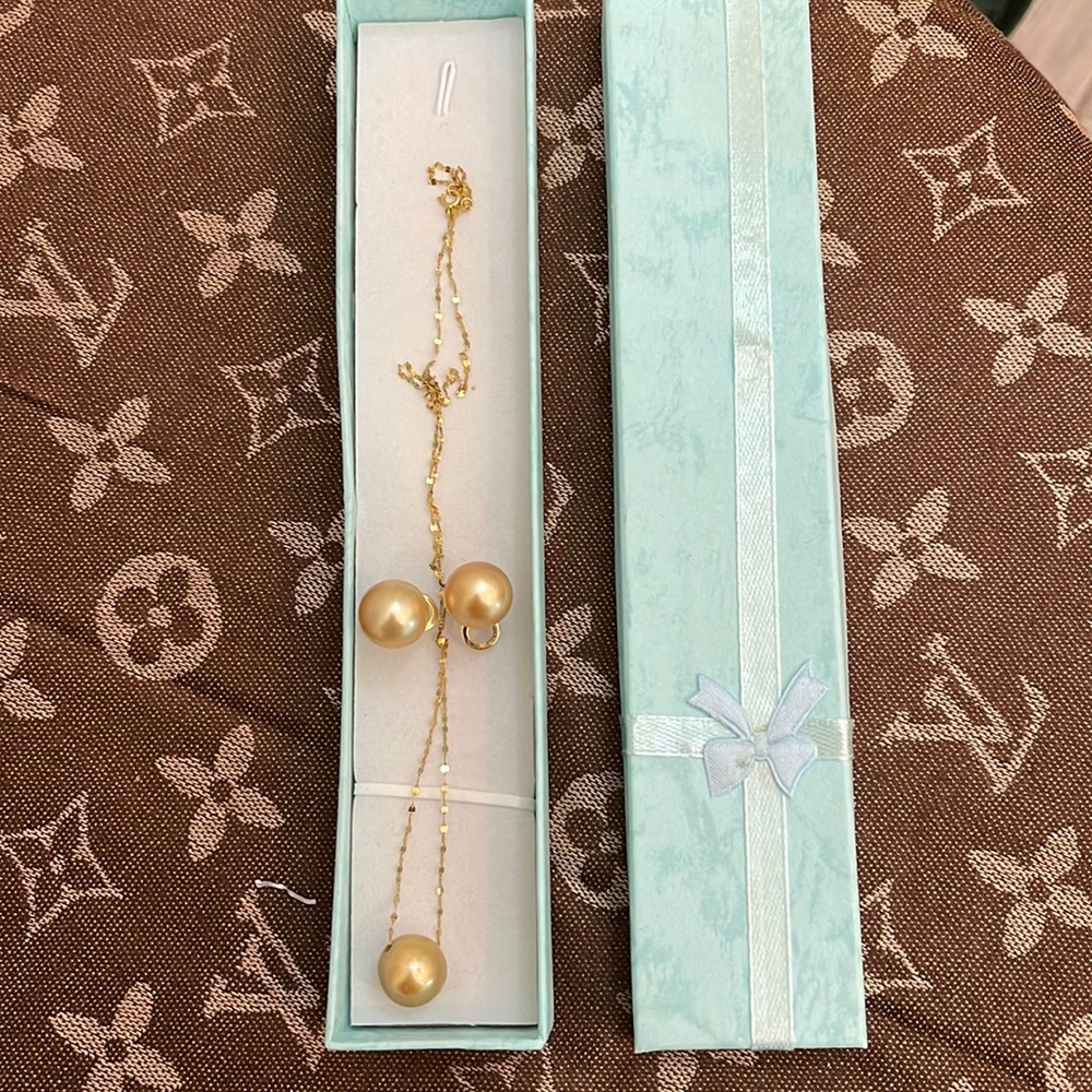 South Sea Pearl Earrings & Floating Necklace Set